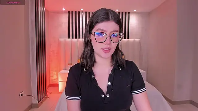 AmberFarrell online show from 11-30-25, 05:58