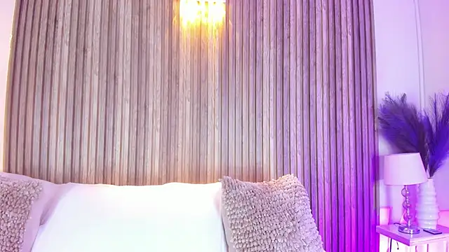 HannaPaola online show from 06-26-26, 10:37