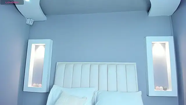 HannaPaola online show from 11-08-25, 10:46