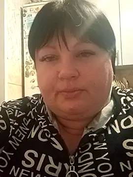 Snapshot of Marina376 chatting on 02-01-25, 09:51 Marina376 online show from 02-01-25, 09:51