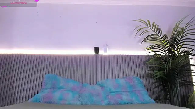 valentina lux online show from 02-13-26, 07:14