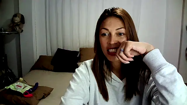 Hanna Charming online show from 02-11-26, 09:36