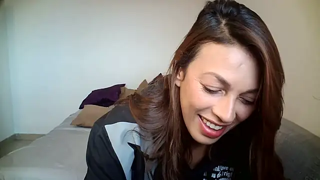Snapshot of Hanna_Charming chatting on 07-19-26, 09:44 Hanna Charming online show from 07-19-26, 09:44