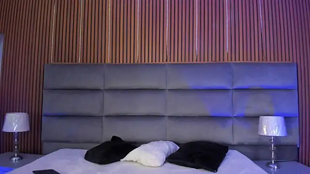 Eli Sanders online show from 12-23-25, 03:06