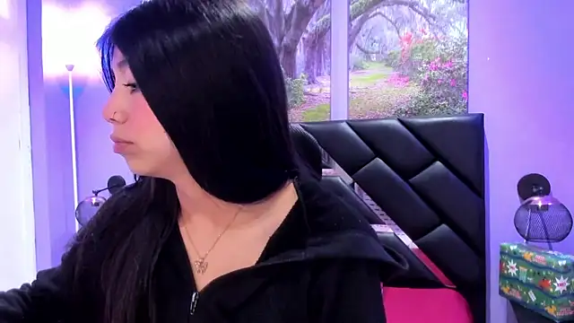 KimberlyVillaLobos online show from 12-18-25, 11:36