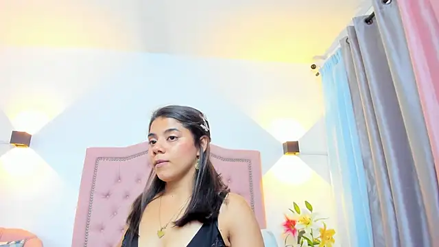 JulieeHabubu online show from 03-28-26, 10:44