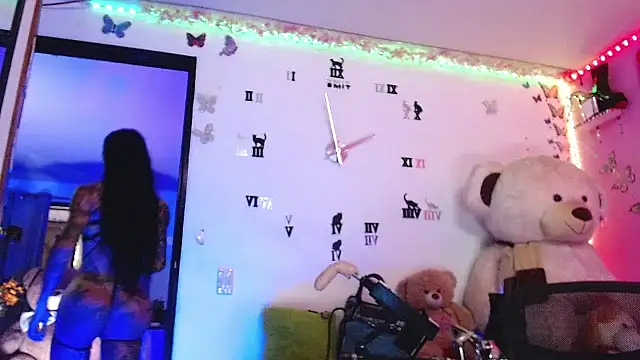 Snapshot of goddess_BigassCock chatting on 02-15-26, 07:57 goddess BigassCock online show from 02-15-26, 07:57