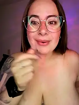 soofy   online show from 04-11-26, 08:40