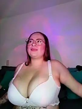 soofy   online show from 02-25-26, 03:40