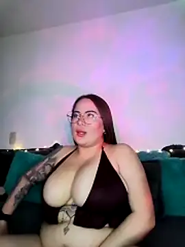 Snapshot of soofy__ chatting on 05-02-26, 04:07 soofy online show from 05-02-26, 04:07