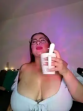 soofy   online show from 02-06-26, 03:46