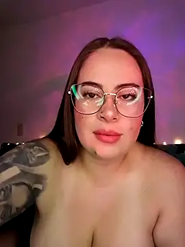 Snapshot of soofy__ chatting on 04-23-26, 05:03 soofy online show from 04-23-26, 05:03