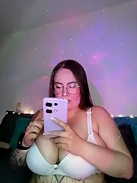 soofy   online show from 02-16-26, 04:44