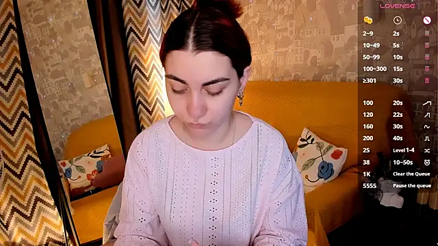 hannacheekss  online show from 07-10-26, 02:11
