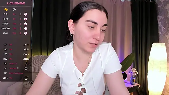 hannacheekss  online show from 03-05-25, 10:22