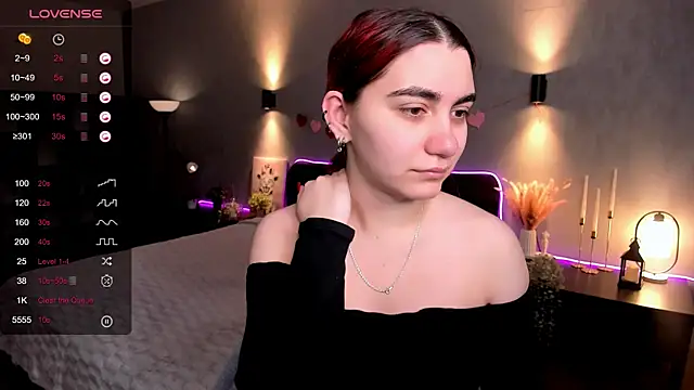 hannacheekss  online show from 02-21-26, 02:02