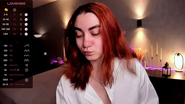 Snapshot of hannacheekss_ chatting on 06-08-26, 02:01 hannacheekss online show from 06-08-26, 02:01