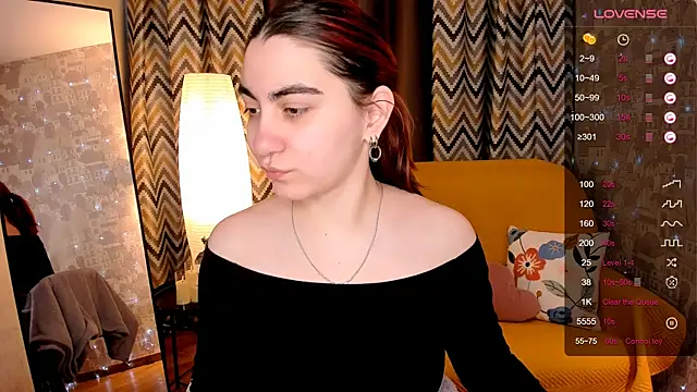 hannacheekss  online show from 04-04-26, 02:07