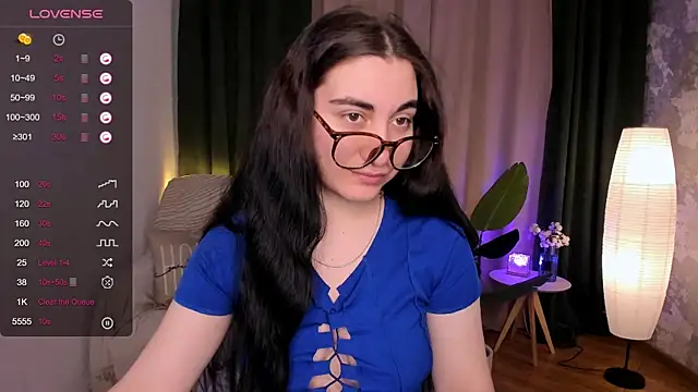 hannacheekss  online show from 02-15-25, 02:04