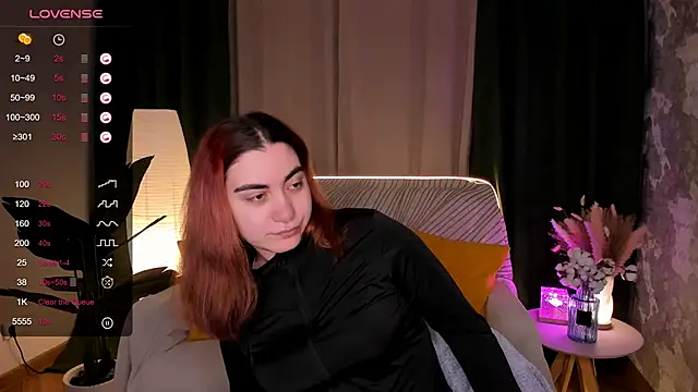 hannacheekss  online show from 03-04-26, 02:08