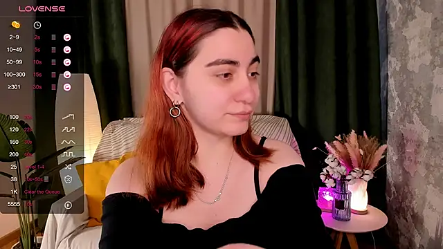 hannacheekss  online show from 03-24-26, 02:00