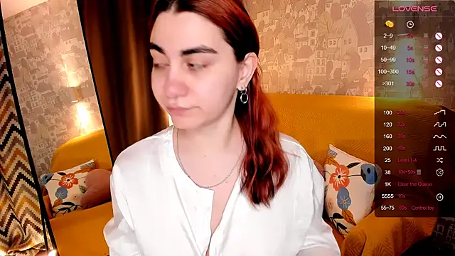 Snapshot of hannacheekss_ chatting on 06-09-26, 02:01 hannacheekss online show from 06-09-26, 02:01