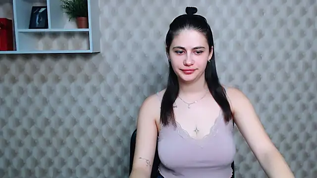 Snapshot of AliceSexyyy_ chatting on 09-13-25, 08:36 AliceSexyyy online show from 09-13-25, 08:36