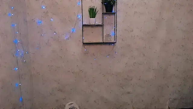 Snapshot of AliceSexyyy_ chatting on 02-12-25, 04:54 AliceSexyyy online show from 02-12-25, 04:54