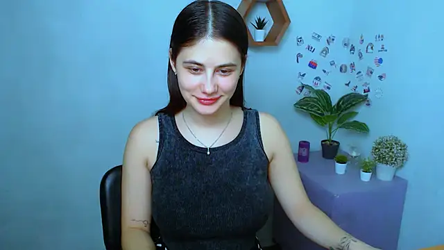 Snapshot of AliceSexyyy_ chatting on 09-20-25, 08:36 AliceSexyyy online show from 09-20-25, 08:36