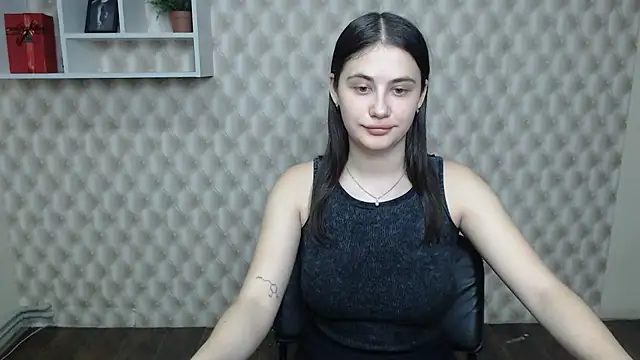 Snapshot of AliceSexyyy_ chatting on 09-21-25, 12:32 AliceSexyyy online show from 09-21-25, 12:32