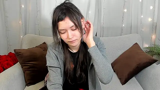 Emily Strikeee online show from 03-17-25, 09:22