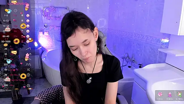 Emily Strikeee online show from 11-23-25, 10:03