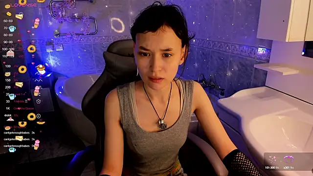 Emily Strikeee online show from 10-13-25, 09:55