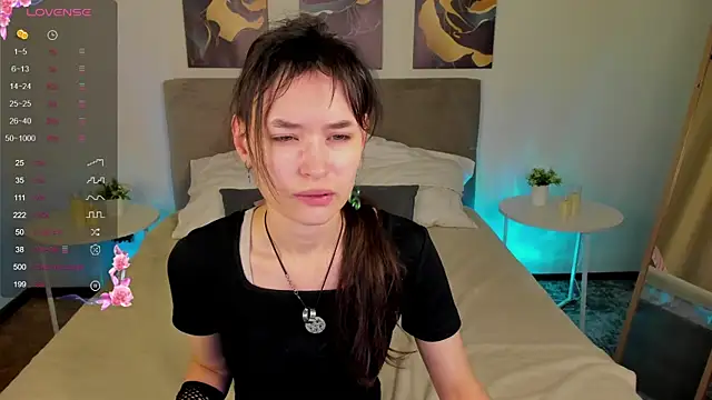 Emily Strikeee online show from 11-07-25, 09:58