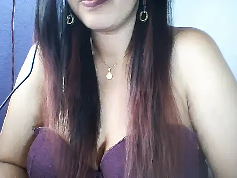 layanah12 online show from 04-04-26, 07:48