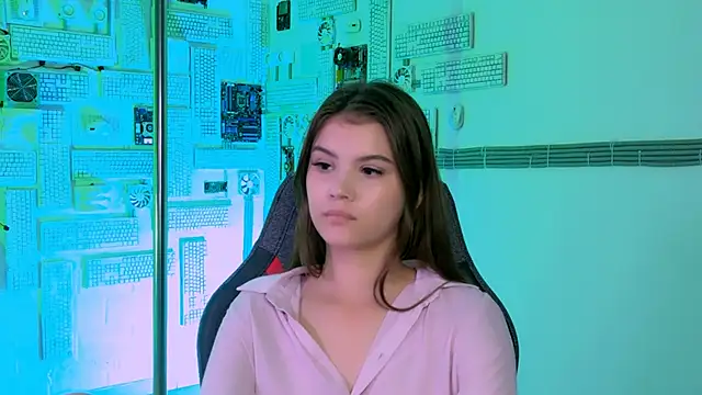 Snapshot of EvaThopson chatting on 09-28-25, 07:59 EvaThopson online show from 09-28-25, 07:59