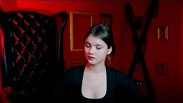 Snapshot of EvaThopson chatting on 03-22-25, 01:08 EvaThopson online show from 03-22-25, 01:08