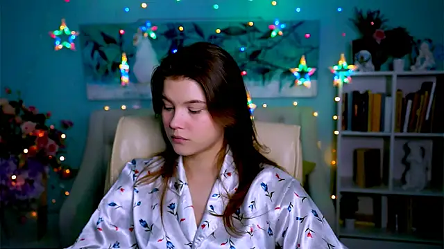 Snapshot of EvaThopson chatting on 03-04-25, 08:02 EvaThopson online show from 03-04-25, 08:02