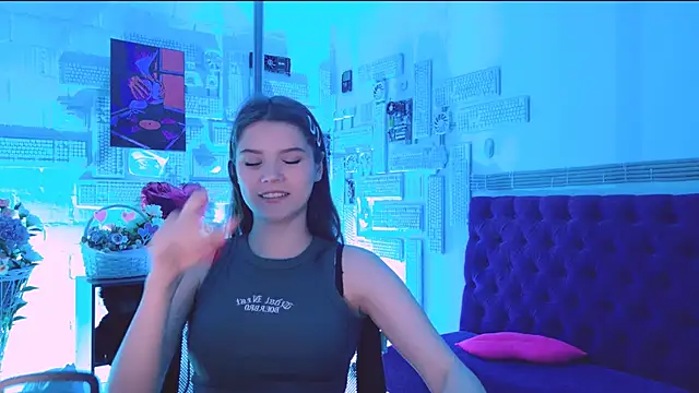 Snapshot of EvaThopson chatting on 02-28-25, 06:52 EvaThopson online show from 02-28-25, 06:52