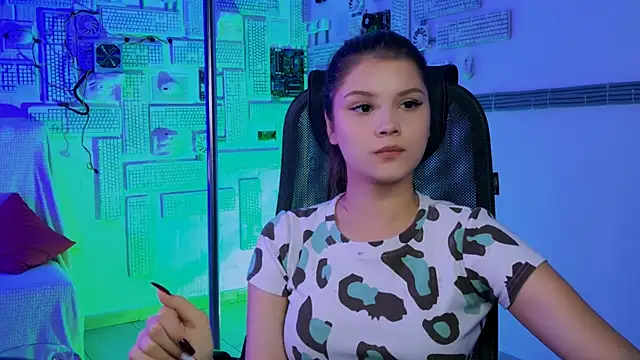 EvaThopson online show from 11-05-25, 10:29