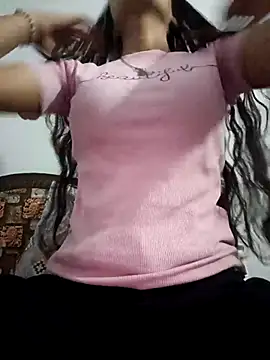 Snapshot of pikubaby chatting on 10-15-25, 06:49 pikubaby online show from 10-15-25, 06:49