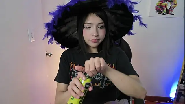 Escarlett Wii online show from 10-10-25, 12:50