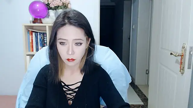Snapshot of SuSushi728 chatting on 05-07-26, 03:15 SuSushi728 online show from 05-07-26, 03:15