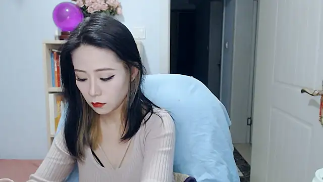 Snapshot of SuSushi728 chatting on 05-03-26, 03:15 SuSushi728 online show from 05-03-26, 03:15
