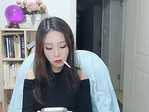 Snapshot of SuSushi728 chatting on 12-02-25, 03:14 SuSushi728 online show from 12-02-25, 03:14