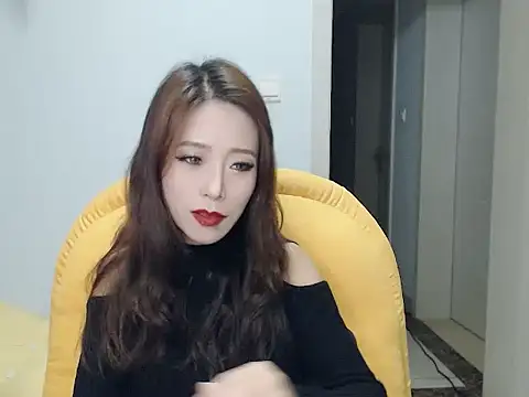 Snapshot of SuSushi728 chatting on 12-26-24, 04:25 SuSushi728 online show from 12-26-24, 04:25