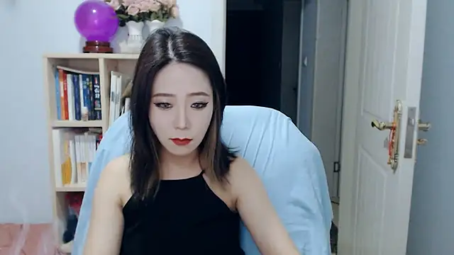 Snapshot of SuSushi728 chatting on 06-05-26, 03:29 SuSushi728 online show from 06-05-26, 03:29