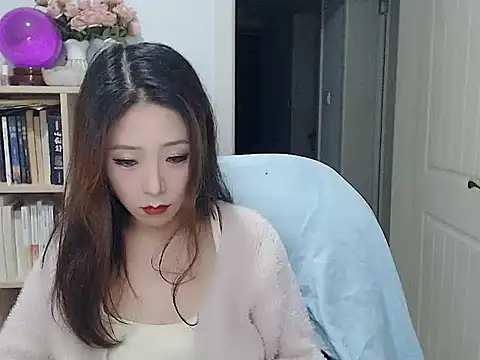 Snapshot of SuSushi728 chatting on 12-14-25, 03:50 SuSushi728 online show from 12-14-25, 03:50