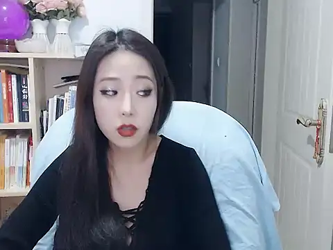 Snapshot of SuSushi728 chatting on 02-22-26, 03:46 SuSushi728 online show from 02-22-26, 03:46