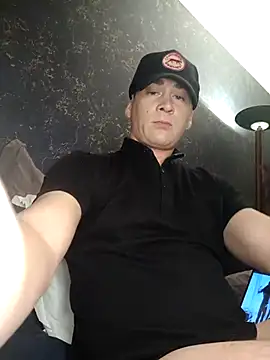 ElyasMatt online show from 10-16-25, 05:32